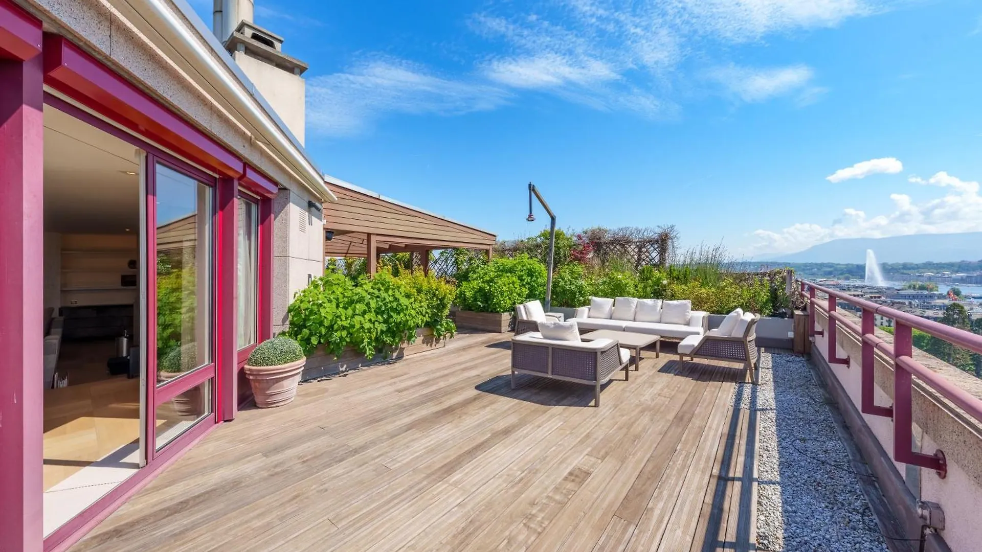 Exclusive 3 Bedroom Luxury Penthouse Cenevre İsviçre