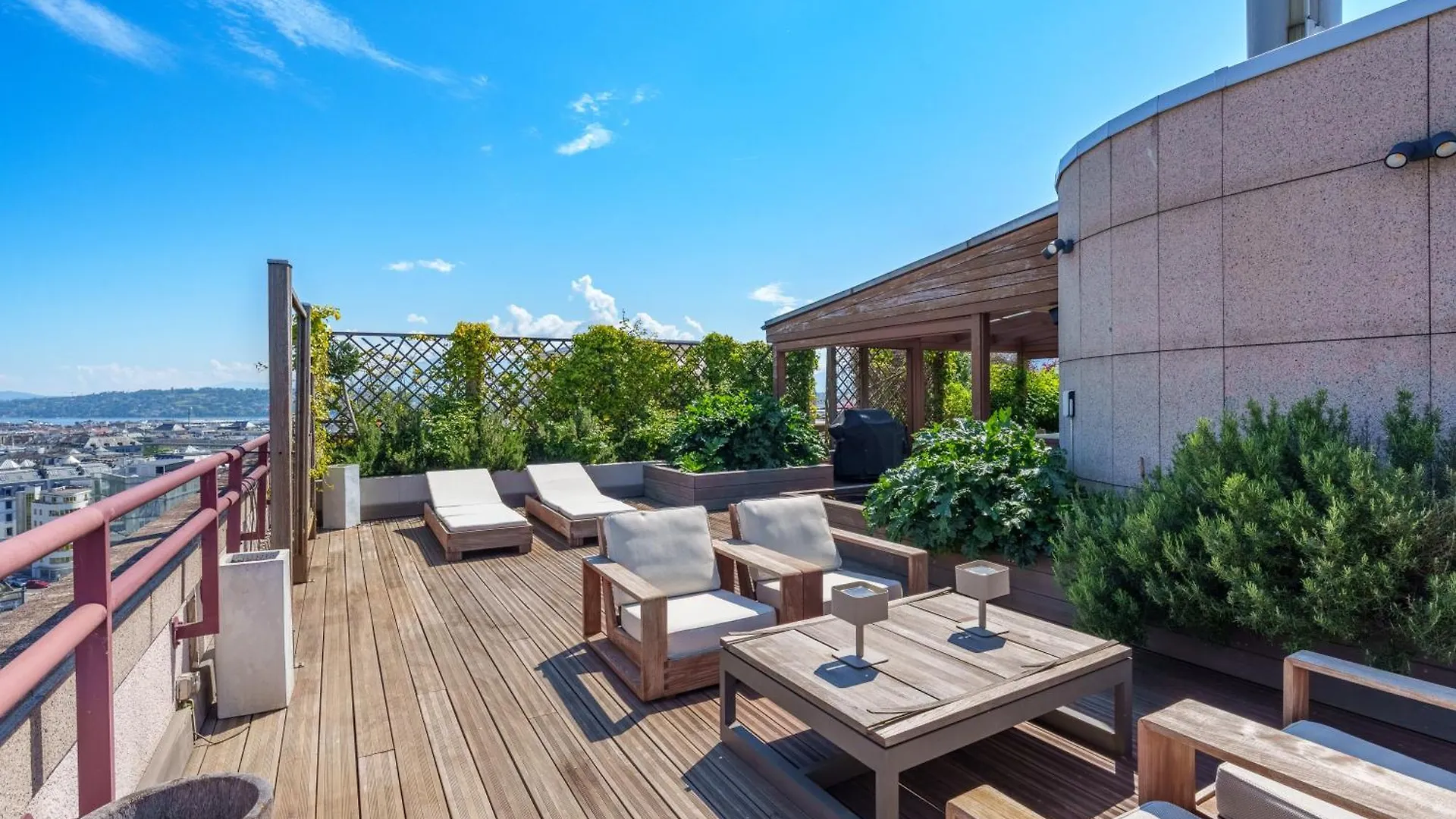 Exclusive 3 Bedroom Luxury Penthouse Cenevre 0*,  İsviçre